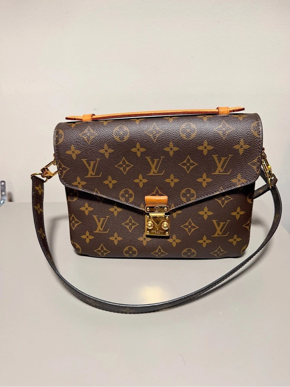 Louis Vuitton Pochette Mรฉtis Monogram Shoulder Bag in Brown